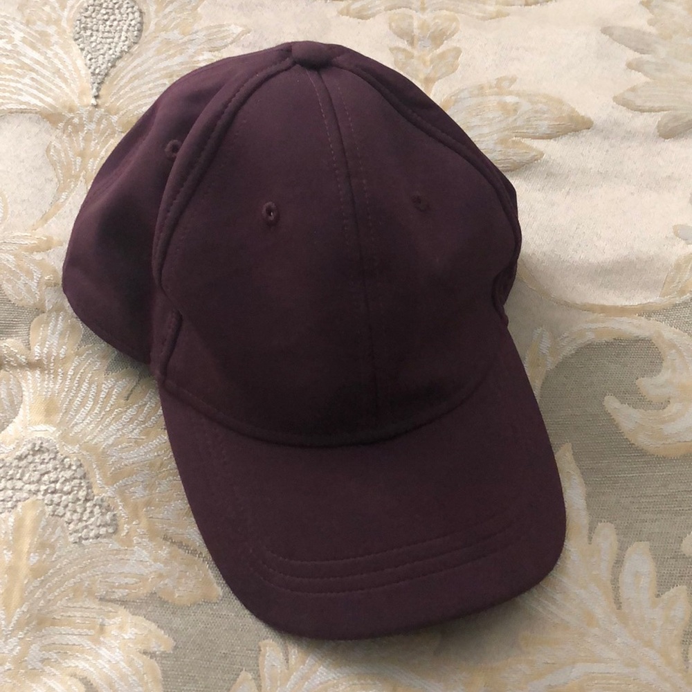 Lululemon hat